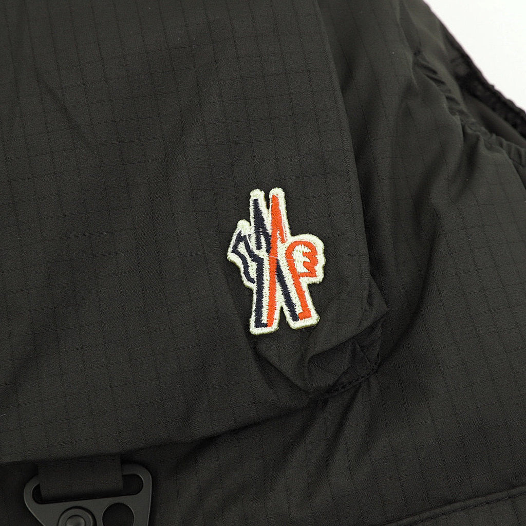 Moncler Grenoble Tongass Multi-Pocket Down Vest - Black - detail 2