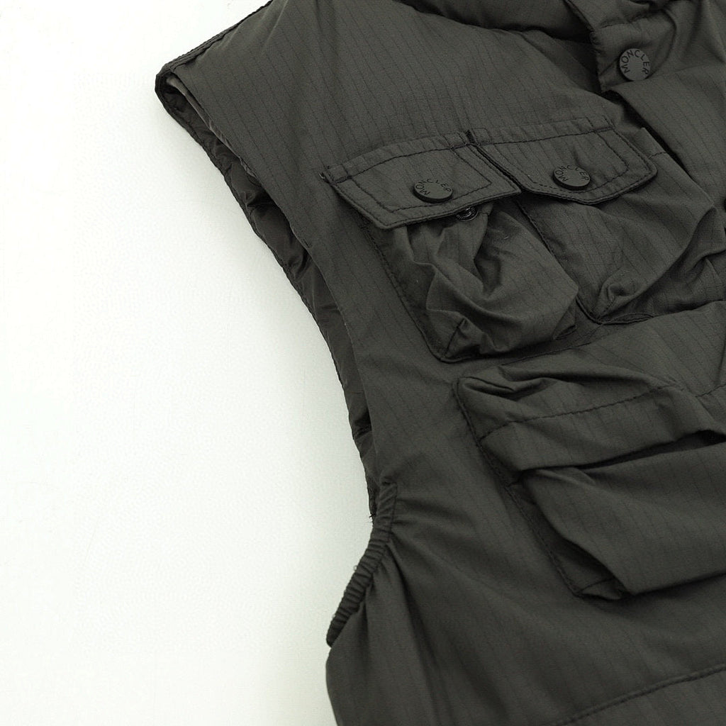Moncler Grenoble Tongass Multi-Pocket Down Vest - Black - detail 3