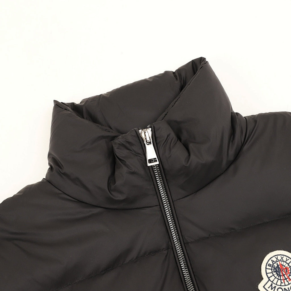 Moncler Raxxy 3D-Quilted Down Vest - Black - detail 1