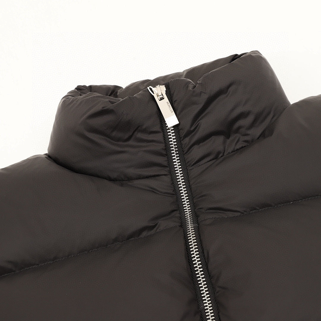 Moncler Matte Stand-Collar Down Jacket - Black - detail 1