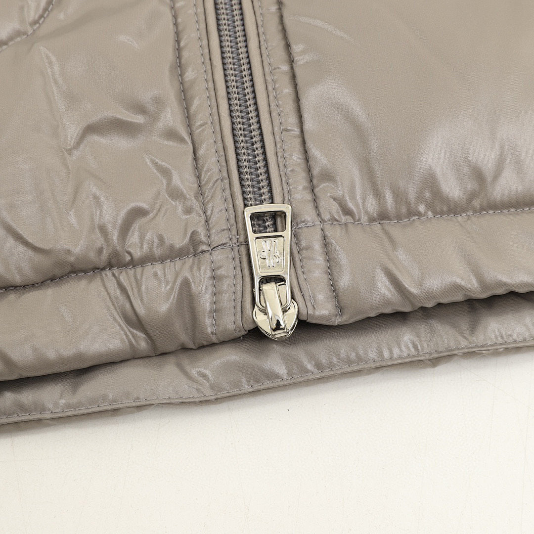 Moncler Glossy Stand-Collar Down Jacket - Taupe - detail 3