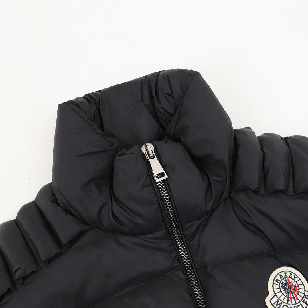Moncler Raxxy 3D-Quilted Down Jacket - Black - detail 1