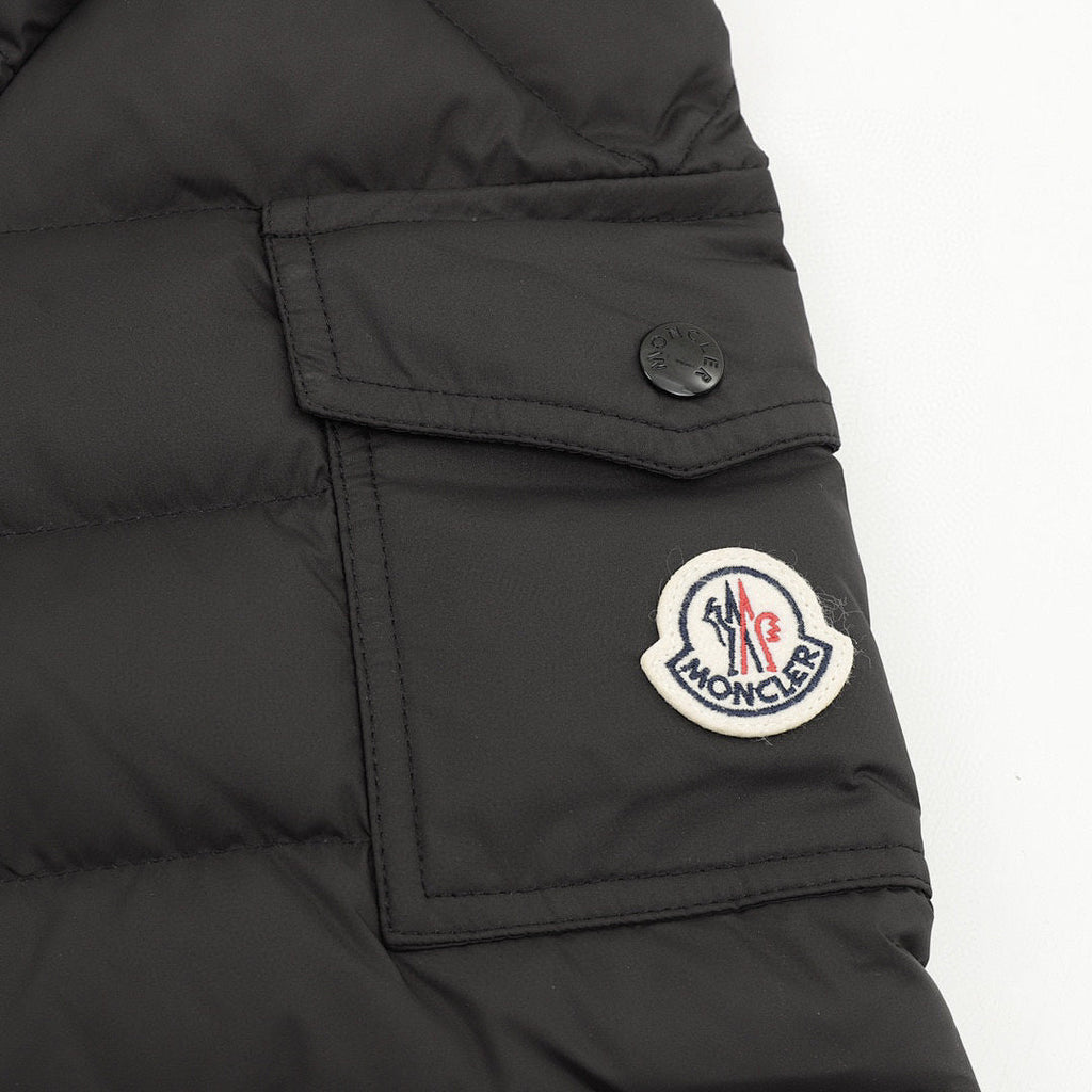 Moncler Lightweight Letter-Trim Hooded Down Jacket - Black - detail 2