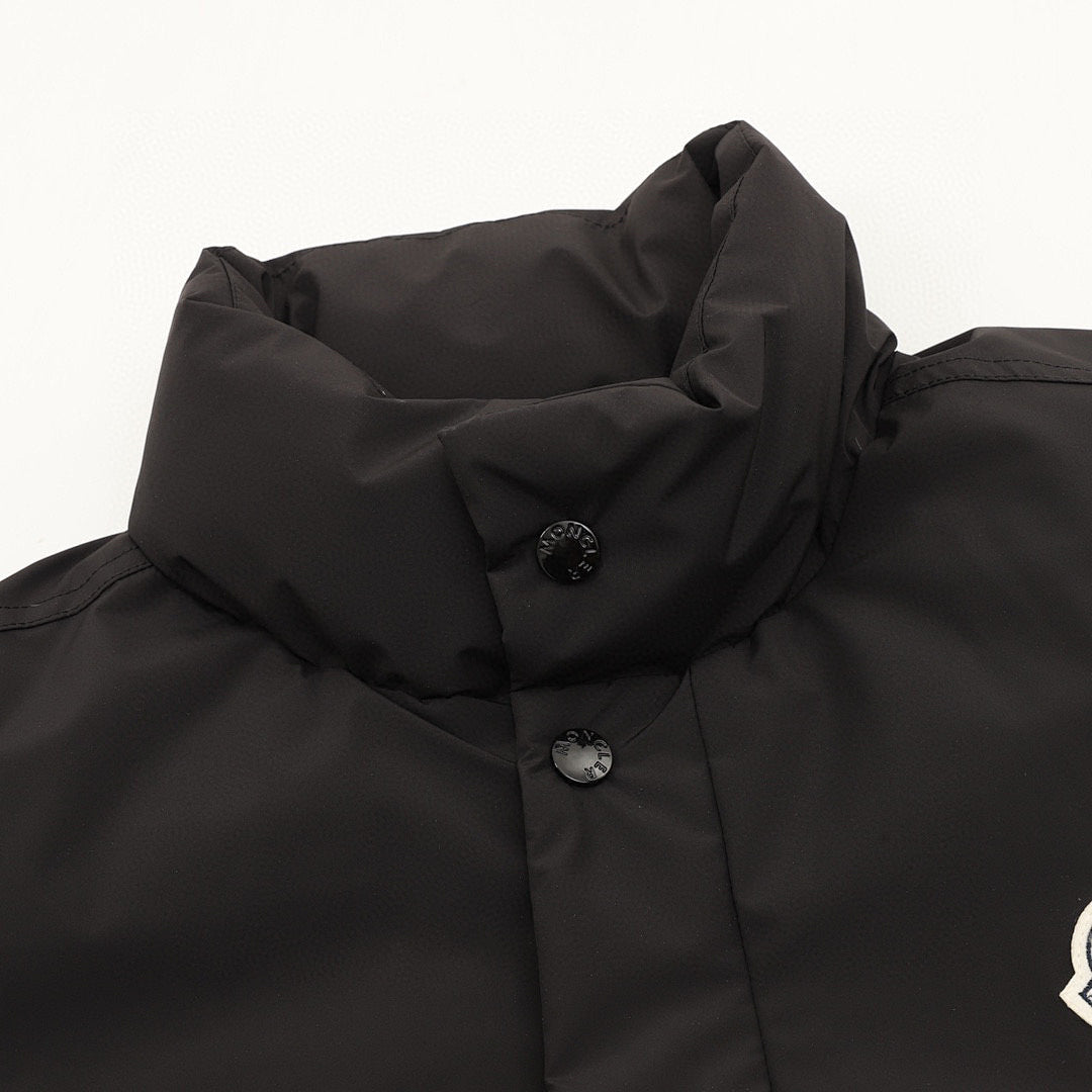 Moncler Epine Stand-Collar Down Jacket - Black - detail 1