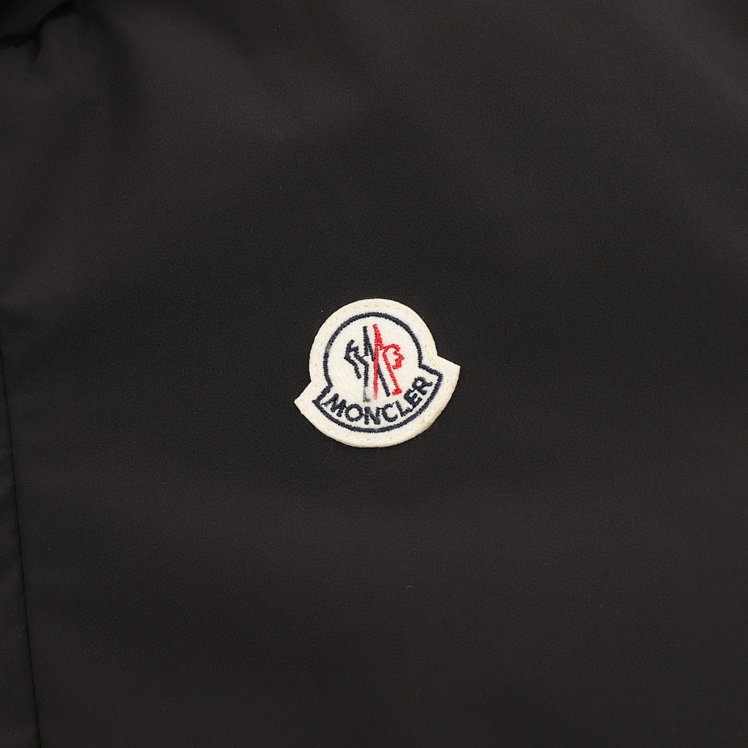 Moncler Epine Stand-Collar Down Jacket - Black - detail 2