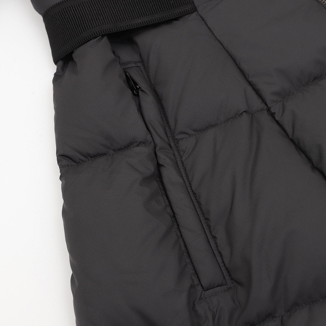 Moncler Women's Fitted Long Hooded Down Coat - Black - detail 3