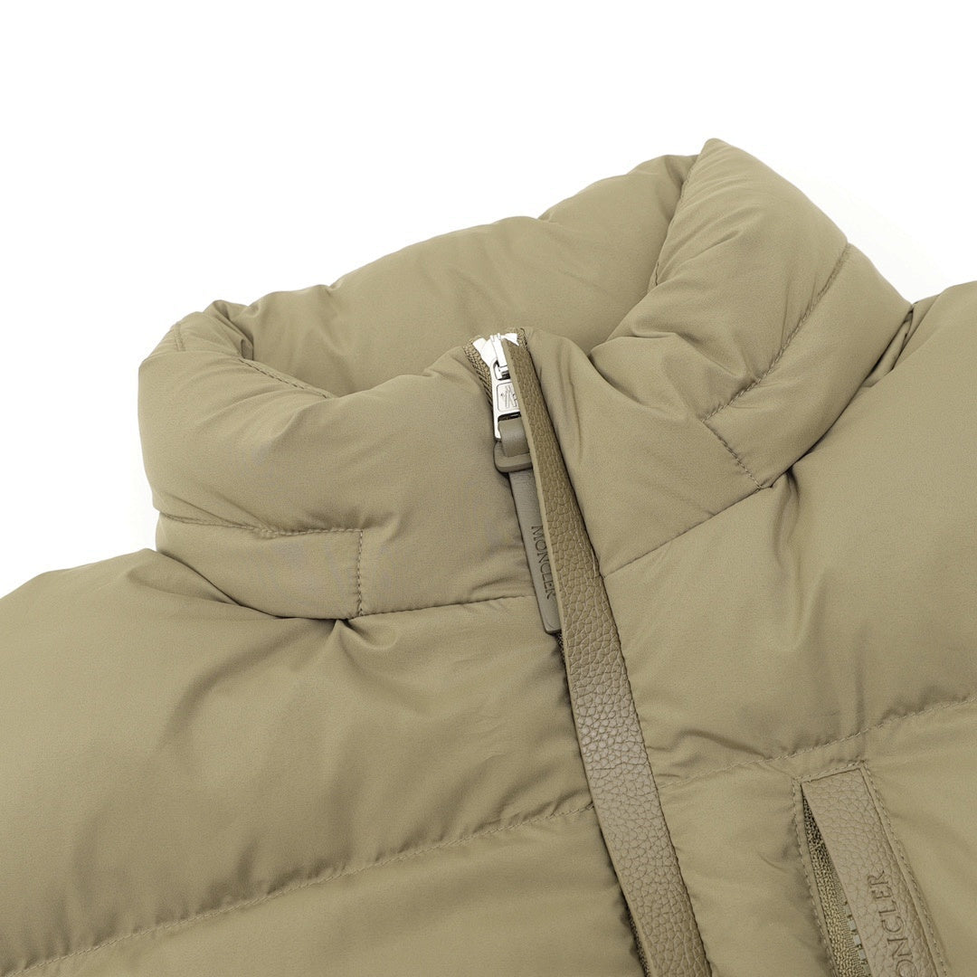Moncler Besbre Stand-Collar Down Jacket - Olive - detail 1