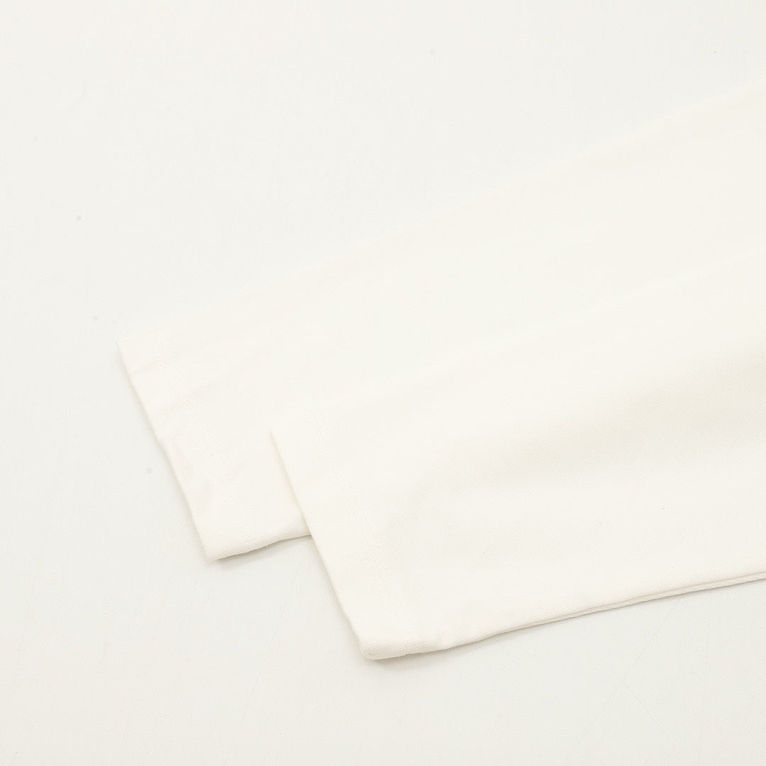 Louis Vuitton Oversized Monogram Flower Graphic Long-Sleeve T-Shirt - Ivory - detail view 1